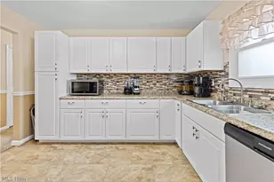 270-272 Oregon Ave, Weirton, WV 26062 - Photo 8
