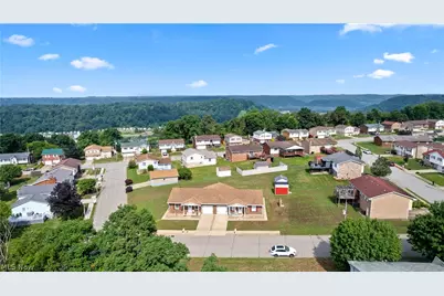 270-272 Oregon Avenue, Weirton, WV 26062 - Photo 38