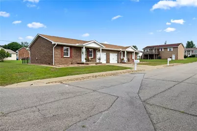 270-272 Oregon Avenue, Weirton, WV 26062 - Photo 2