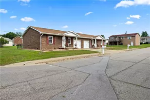 270-272 Oregon Ave, Weirton, WV 26062 - Photo 2