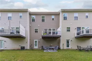 1422 Chateau Pl, Avon, OH 44011 - Photo 2
