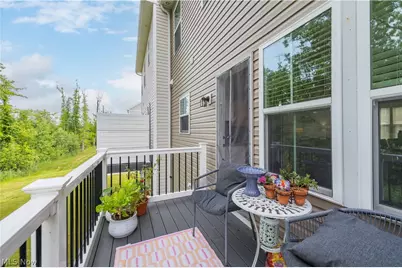 1422 Chateau Place, Avon, OH 44011 - Photo 16
