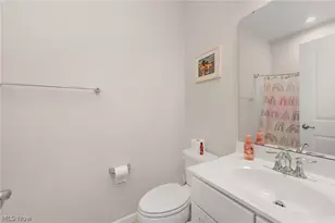 1422 Chateau Pl, Avon, OH 44011 - Photo 32