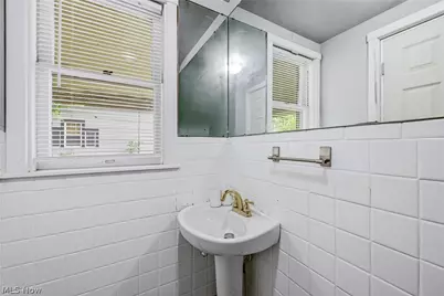 236 N Heights Avenue, Youngstown, OH 44505 - Photo 16