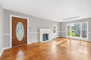 2380 Benton St, Akron, OH 44312 - Photo 4
