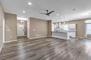 38155 Highgate Bluff Ln, Willoughby, OH 44094 - Photo 6