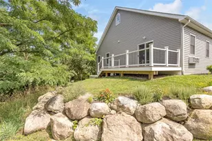 38155 Highgate Bluff Ln, Willoughby, OH 44094 - Photo 30