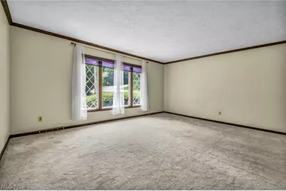 2725 Roberts Avenue NW, Canton, OH 44709 - Photo 12