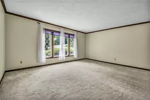 2725 Roberts Ave NW, Canton, OH 44709 - Photo 12