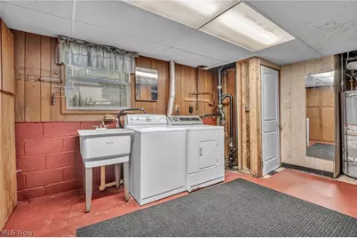 2725 Roberts Avenue NW, Canton, OH 44709 - Photo 34