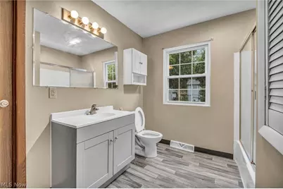 2725 Roberts Avenue NW, Canton, OH 44709 - Photo 18