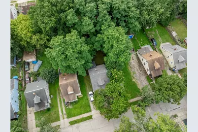982 Eva Avenue, Akron, OH 44306 - Photo 8