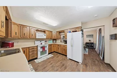 524 Ridgewood Boulevard, Belpre, OH 45714 - Photo 20