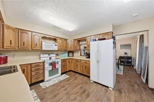 524 Ridgewood Blvd, Belpre, OH 45714 - Photo 20