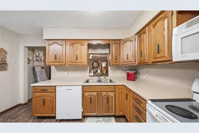 524 Ridgewood Boulevard, Belpre, OH 45714 - Photo 22