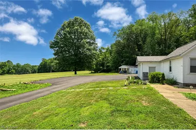751 Earl Road NW, Massillon, OH 44647 - Photo 6