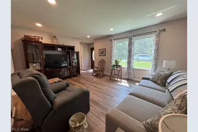 1127 Maple Avenue, Madison, OH 44057 - Photo 12