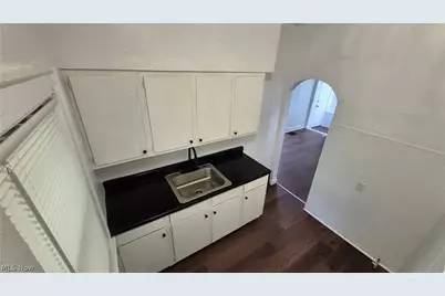 12512 Rexford Avenue, Loveland, OH 44105 - Photo 14