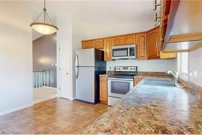 3233 Saint Charles Drive, Steubenville, OH 43952 - Photo 32