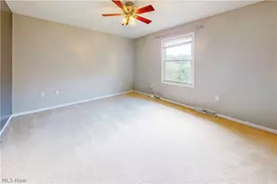 3233 St Charles Dr, Steubenville, OH 43952 - Photo 12