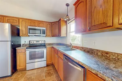 3233 Saint Charles Drive, Steubenville, OH 43952 - Photo 22