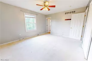 3233 St Charles Dr, Steubenville, OH 43952 - Photo 10