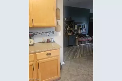 349 Springbrook Circle, Elyria, OH 44035 - Photo 14