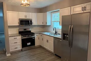 7619 Red Fox Dr, Boardman, OH 44512 - Photo 4