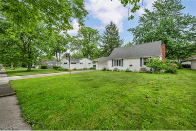 227 Fairfield Road, Avon Lake, OH 44012 - Photo 4
