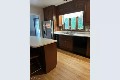 490 N Samuel Drive, Zanesville, OH 43701 - Photo 2