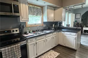 5772 Fairdale Dr, Cambridge, OH 43725 - Photo 2