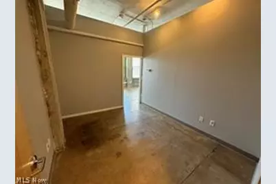 1104 E Prospect Avenue E #305, Loveland, OH 44115 - Photo 10