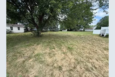 84 Howard Street, Austintown, OH 44515 - Photo 2