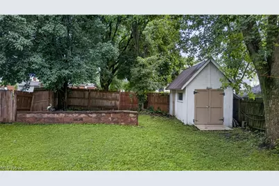 1615 W Market Street, Orrville, OH 44667 - Photo 2