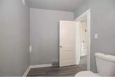 374 E 124th Street, Loveland, OH 44108 - Photo 16