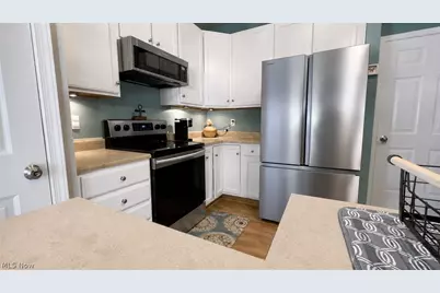 2923 Stratford Way, Willoughby Hills, OH 44092 - Photo 10