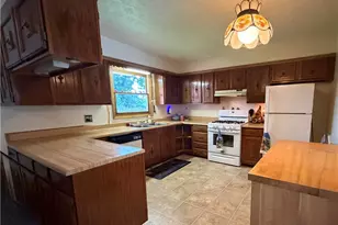 220 Mill St, Waterford, OH 45786 - Photo 4