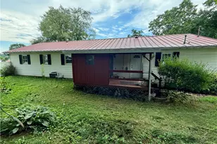 220 Mill St, Waterford, OH 45786 - Photo 10