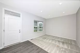 8728 Mavis Trl, Streetsboro, OH 44241 - Photo 2