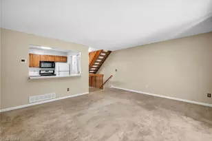 246 Steeple Chase Run, Northfield, OH 44067 - Photo 4