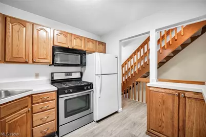 246 Steeple Chase Run, Northfield, OH 44067 - Photo 8