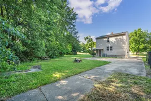 1925 Robindale St, Wickliffe, OH 44092 - Photo 32