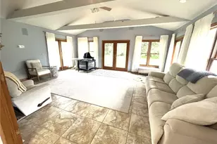 4423 Barrington Dr, Austintown, OH 44515 - Photo 6