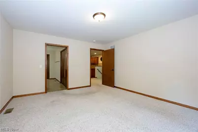 242 Woodbury Circle, Kidron, OH 44618 - Photo 12