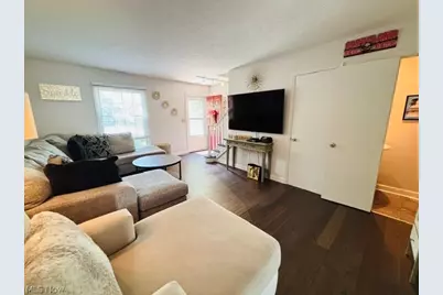 1315 W Market Street, Akron, OH 44313 - Photo 4