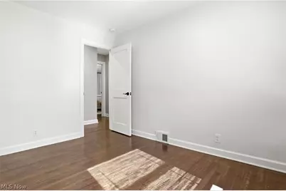 523 Rotunda Avenue, Akron, OH 44333 - Photo 18