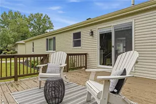 523 Rotunda Ave, Akron, OH 44333 - Photo 30