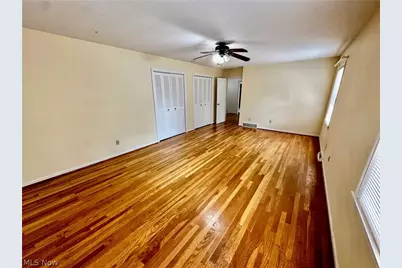 1160 Lisa Ann Drive, Akron, OH 44313 - Photo 34