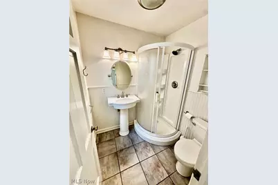 1160 Lisa Ann Drive, Akron, OH 44313 - Photo 22