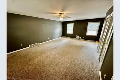 1160 Lisa Ann Drive, Akron, OH 44313 - Photo 30